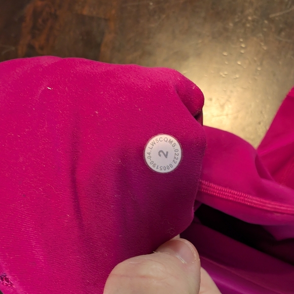 Lululemon High-Waisted Leggings w/ Pockets, Women's 2, Fushia - Picture 4 of 10
